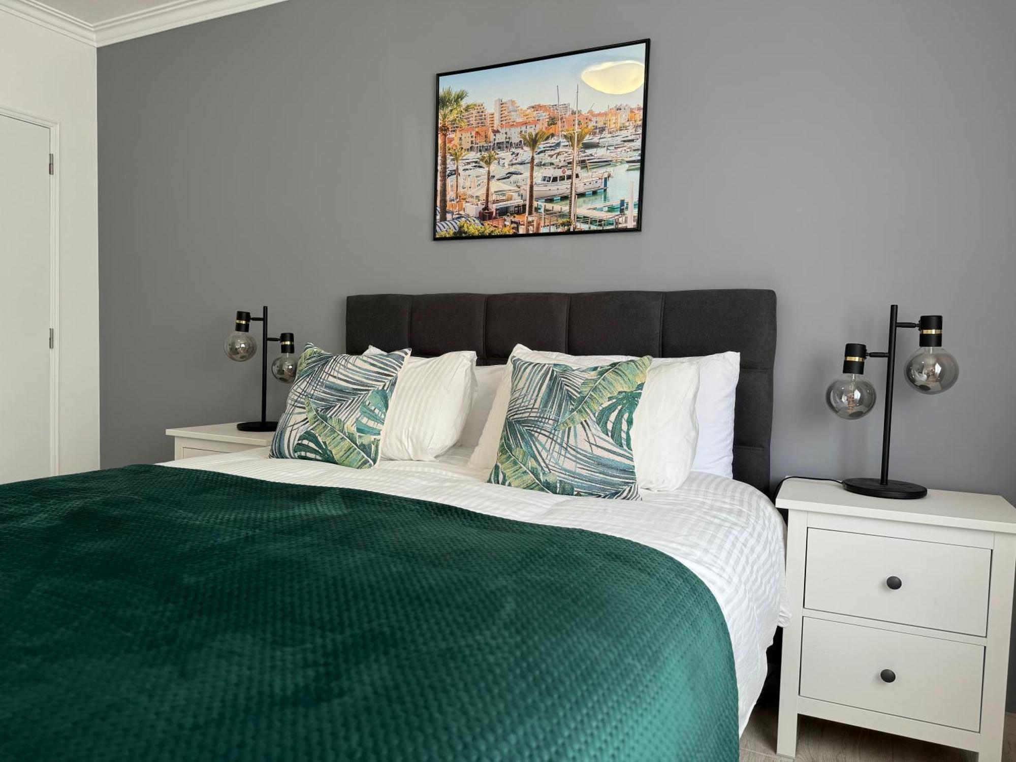 Princess Retreat Beautiful Modern Aprt 2 Min Walk From Quarteira Beach Extérieur photo