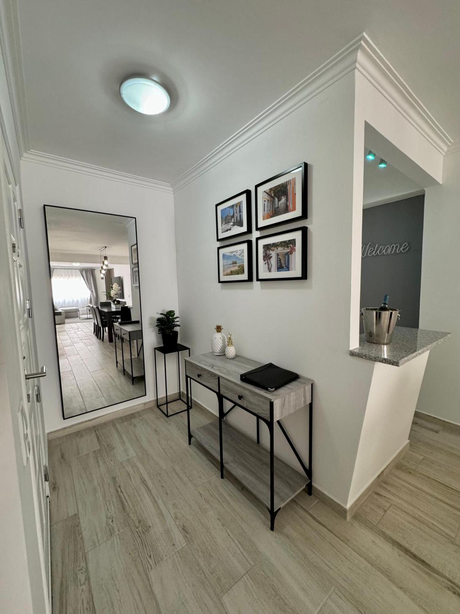 Princess Retreat Beautiful Modern Aprt 2 Min Walk From Quarteira Beach Extérieur photo